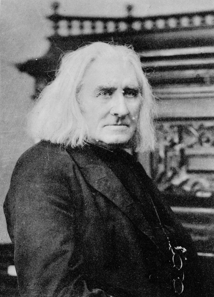 Black and white photo of Franz 
Liszt.